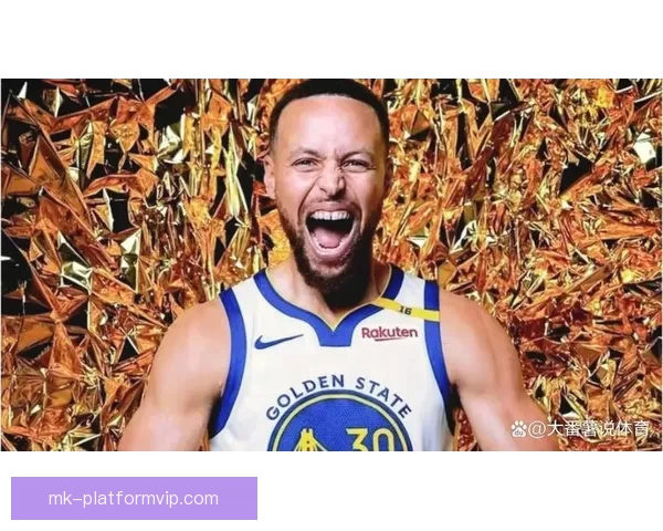 库里称文班走进更衣室燃起全队斗志竞争精神感染力十足